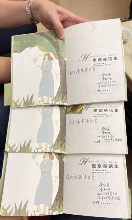 愿天下桃李,不忘师恩!