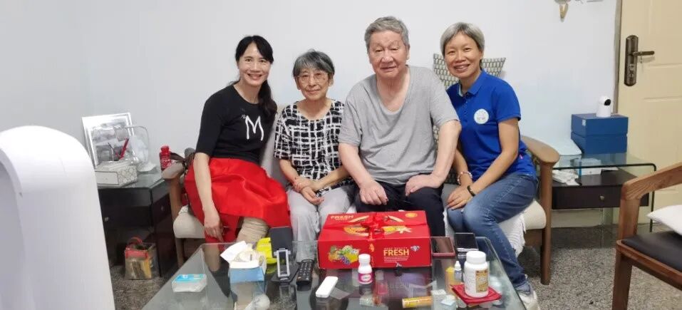 愿天下桃李,不忘师恩!