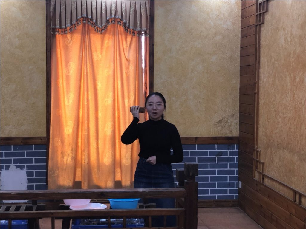 春意满园，绿树同栽