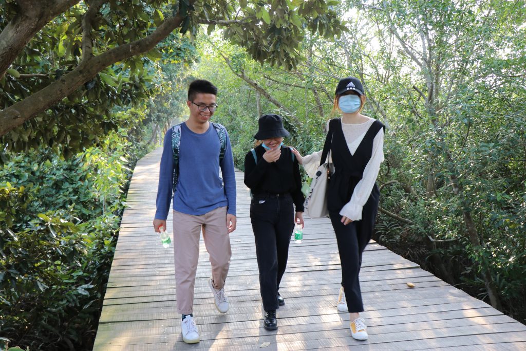 感师恩，行珠海，桃李芬芳处处闻