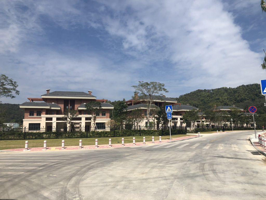 感师恩，行珠海，桃李芬芳处处闻